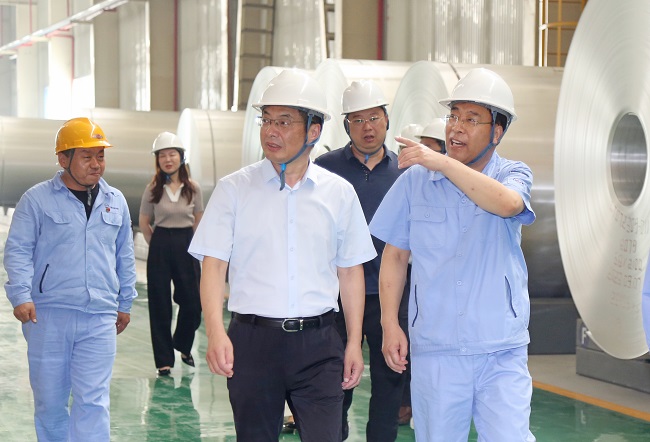 國晟集團(tuán)黨委副書記、總經(jīng)理陳增仁一行到萬基控股集團(tuán)調(diào)研